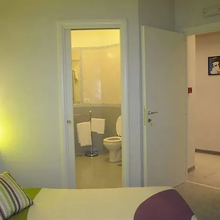 St Peter's House B&B 로마